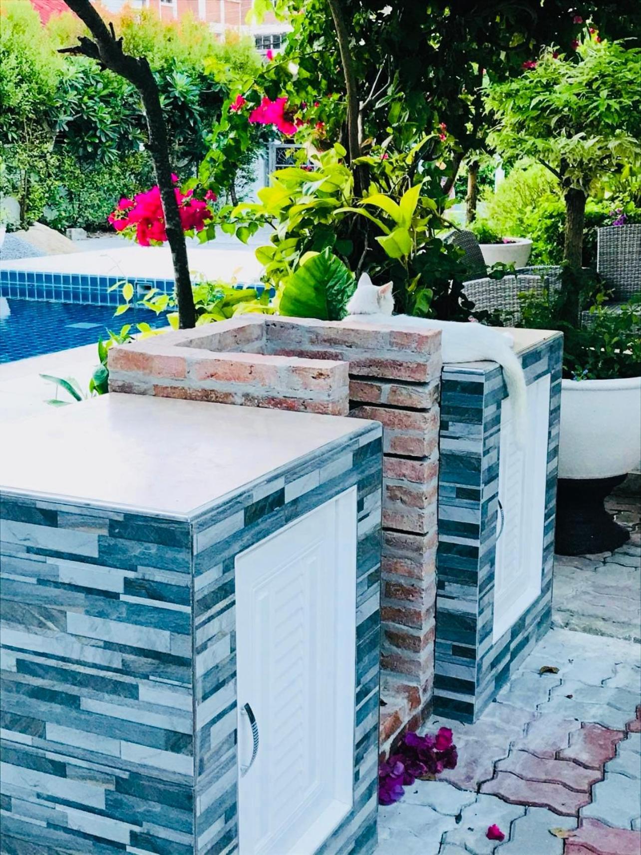 With Private Kitchen And Bathroom Privat bolig